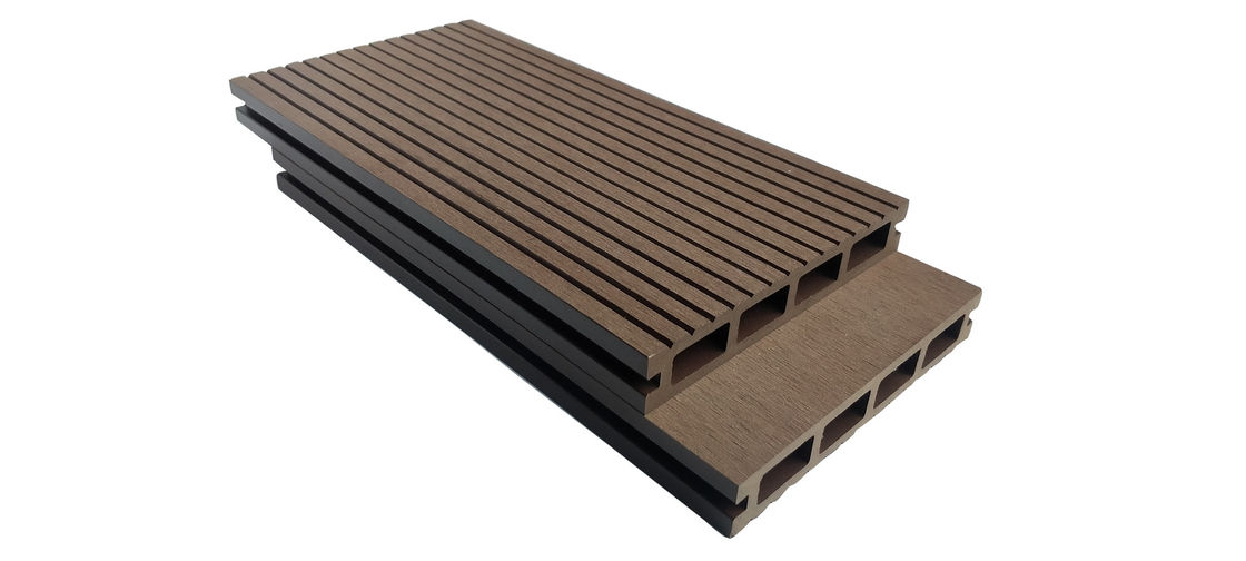 Plain Extruded ISO 9001 5800mm WPC Hollow Decking
